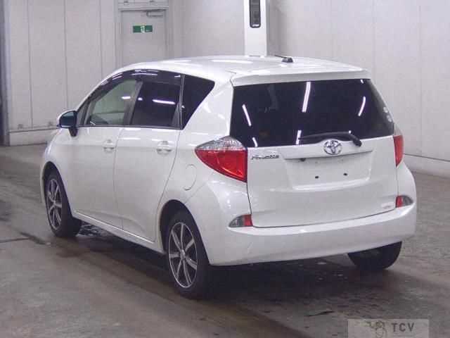 2012 Toyota Ractis