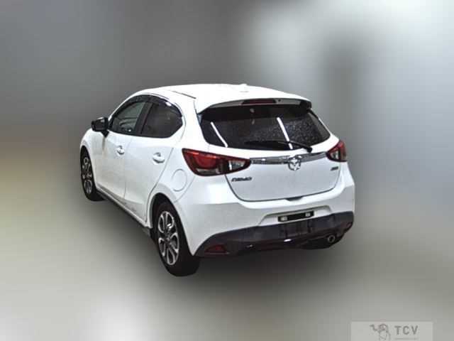 2015 Mazda Demio