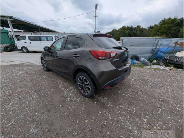 2015 Mazda Demio
