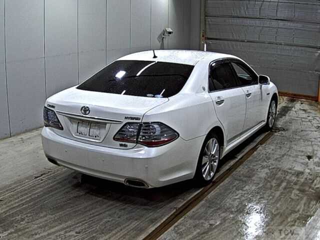 2009 Toyota Crown Hybrid