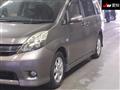 2013 Toyota Isis