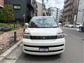 2004 Toyota Voxy