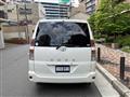 2004 Toyota Voxy