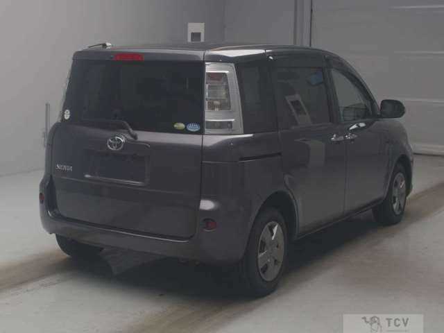 2011 Toyota Sienta