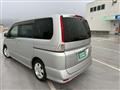2009 Nissan Serena