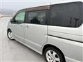 2009 Nissan Serena