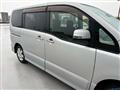 2009 Nissan Serena