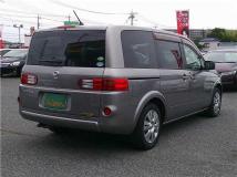 2010 Nissan Lafesta
