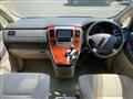 2004 Toyota Alphard