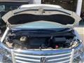 2004 Toyota Alphard