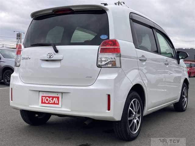 2015 Toyota SPADE