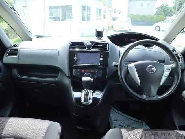 2015 Nissan Serena