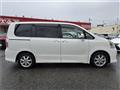 2008 Toyota Noah