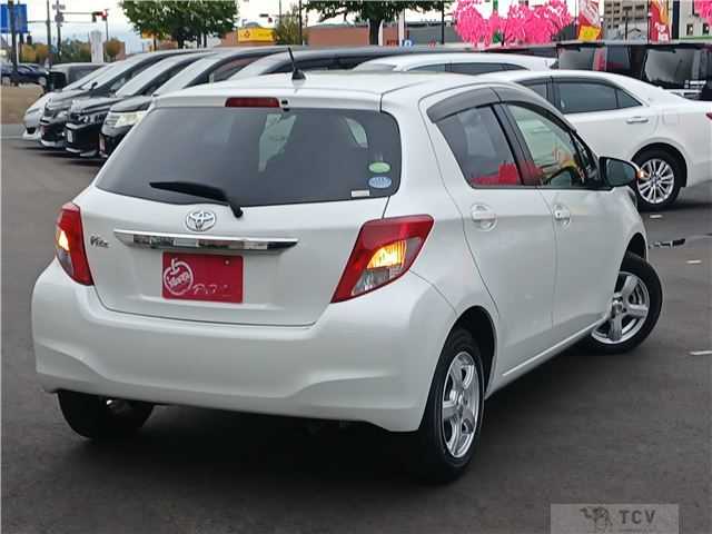 2013 Toyota Vitz