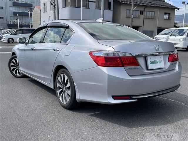 2013 Honda Accord Hybrid