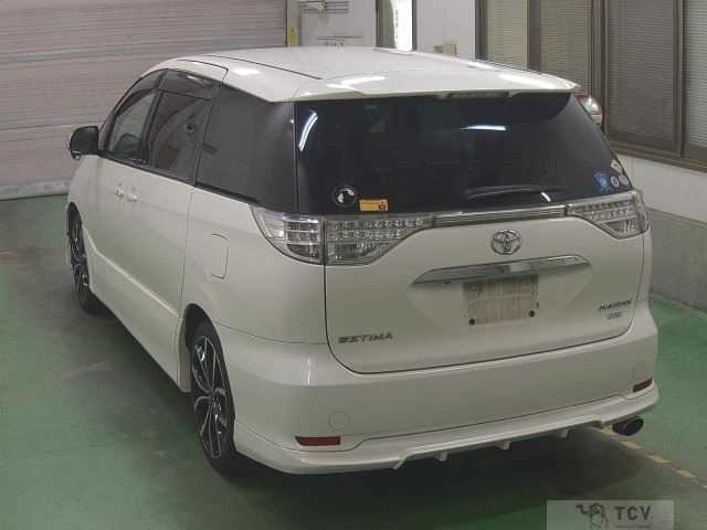 2014 Toyota Estima