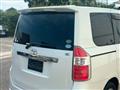 2007 Toyota Noah
