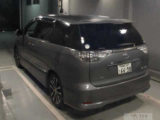 2013 Toyota Estima