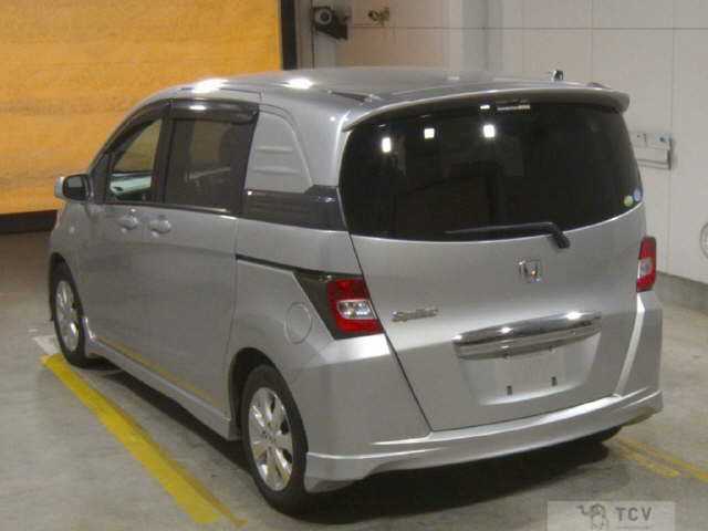 2010 Honda Freed Spike