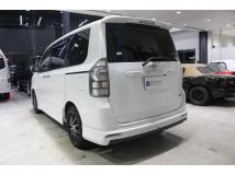 2010 Toyota Voxy