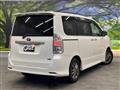 2010 Toyota Voxy