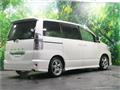 2004 Toyota Noah