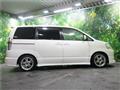 2004 Toyota Noah