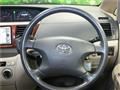 2004 Toyota Noah