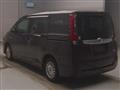 2016 Toyota Noah