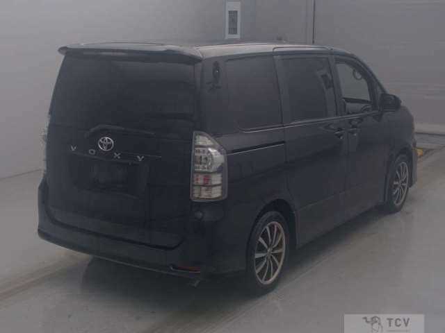 2011 Toyota Voxy