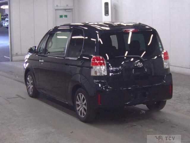 2013 Toyota SPADE