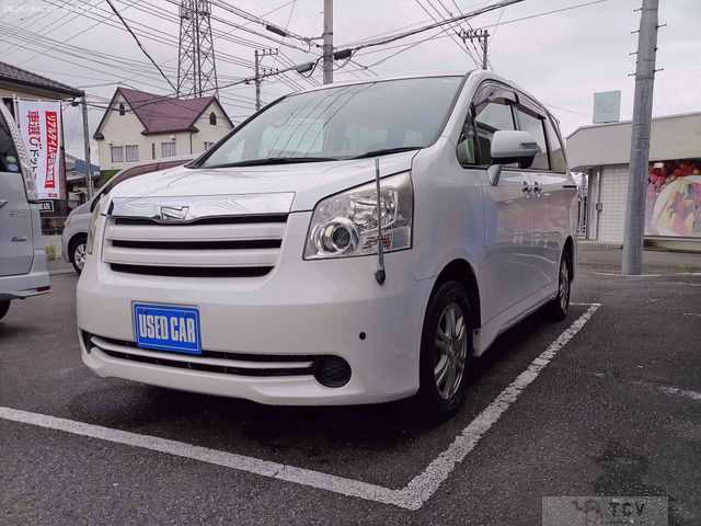 2009 Toyota Noah