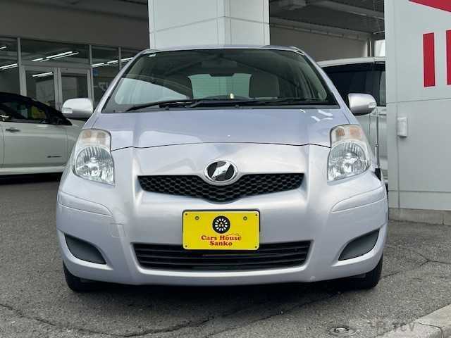2010 Toyota Vitz