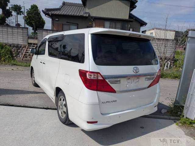 2013 Toyota Alphard