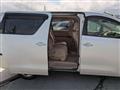 2013 Toyota Alphard