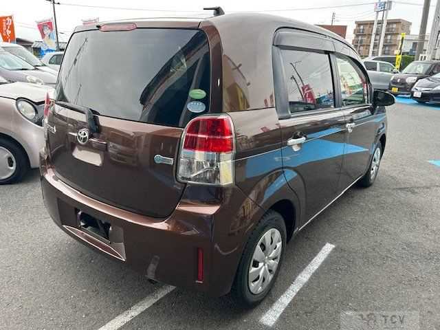 2013 Toyota SPADE