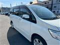 2009 Nissan Serena
