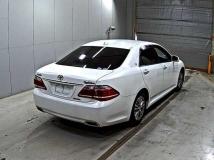 2011 Toyota Crown