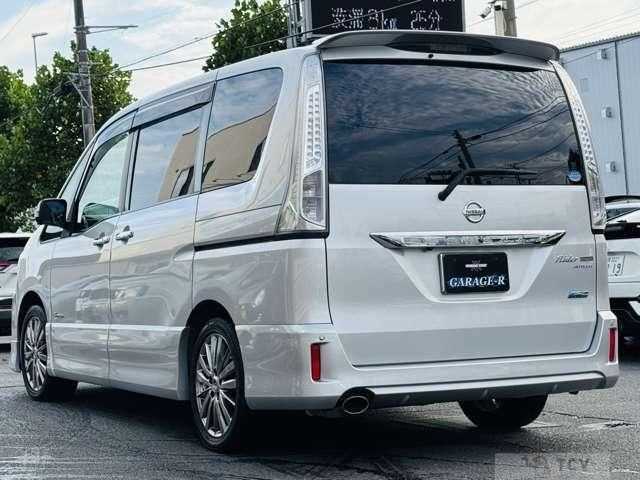 2013 Nissan Serena