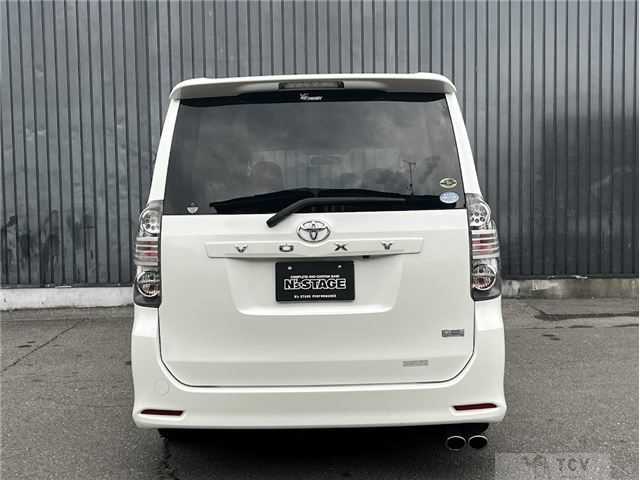 2007 Toyota Voxy