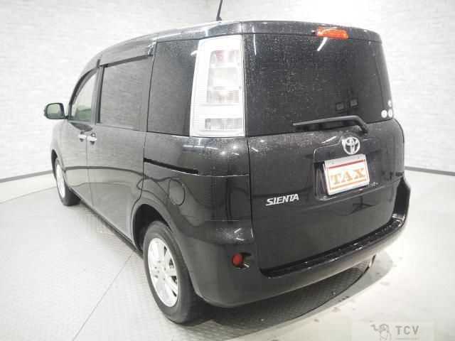 2013 Toyota Sienta