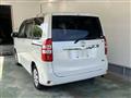 2010 Toyota Noah