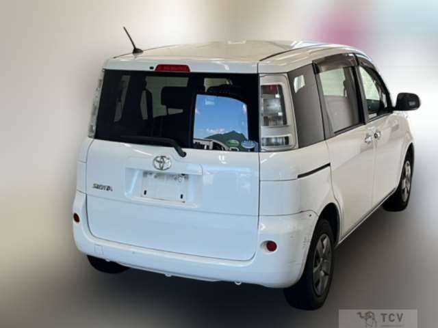 2013 Toyota Sienta