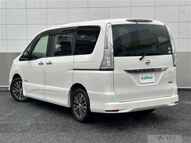 2015 Nissan Serena