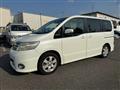 2010 Nissan Serena