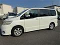 2010 Nissan Serena