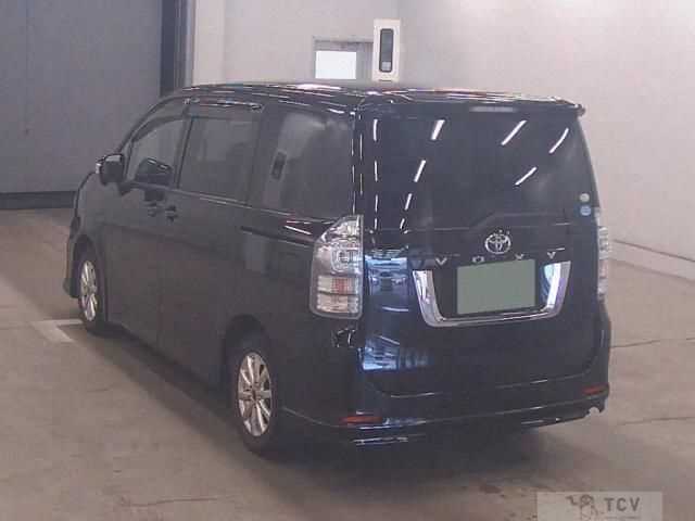 2010 Toyota Voxy