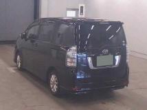 2010 Toyota Voxy
