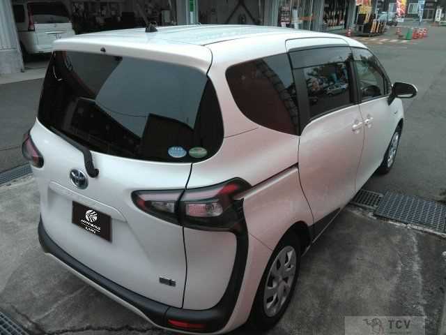 2016 Toyota Sienta
