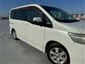 2009 Nissan Serena